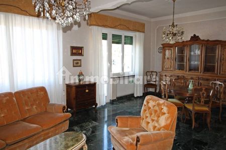 Appartamento buono stato, quarto piano, Castelletto, Genova - Photo 2