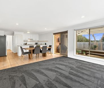 Central Convenience - Photo 6