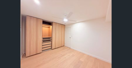 Renovated 2-Bedroom Apartment with Huge Balcony in Prime West End Location - Photo 4