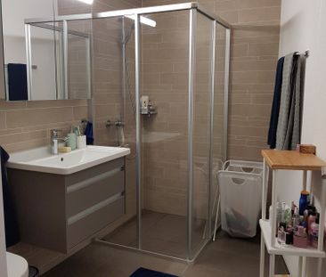 "Geräumige 1.5-Zimmerwohnung in Oerlikon!" - Photo 2