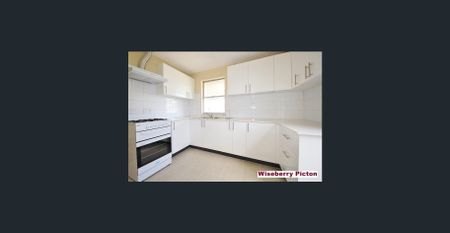 Three Bedroom Beauty !! - Photo 3