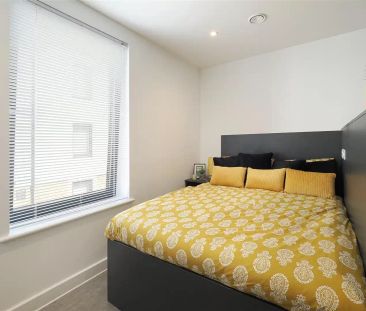 Studio Style C02 - Photo 6