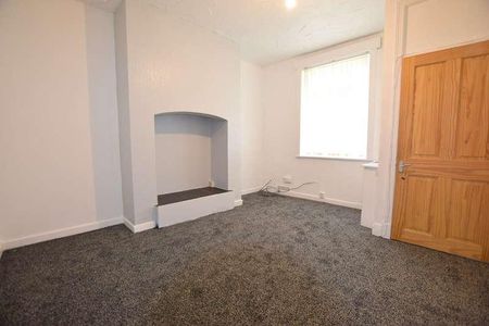 Grenfell Avenue, Blackpool, FY3 - Photo 2