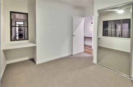 54 Liverpool St, Eight Mile Plains - Photo 4