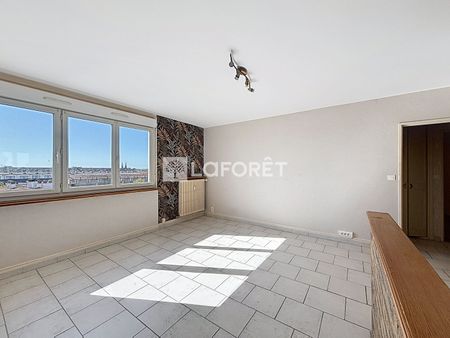 Location Appartement 4 pièces 66m² - Photo 2