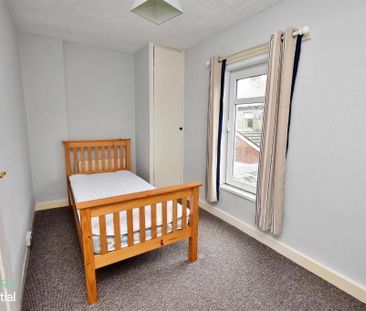 20 Parkgate Parade, Belfast, BT4 1ET - Photo 3