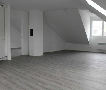 2.5-room attic apartment, renovated in 2022, rent in Herisau - Photo 5