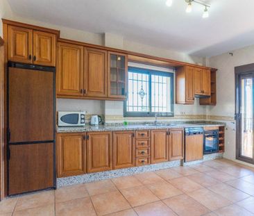 Luxury 5 room Detached House for rent in Alhaurín de la Torre, Anda... - Photo 3