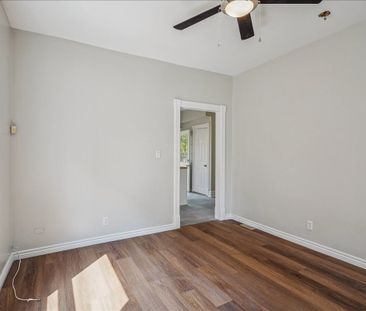 For Lease - 33 Rose Avenue Unit# Main, Brantford, Ontario - Photo 4