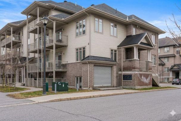 For Lease - 28 Tadley Private, Barrhaven, Ontario - Photo 1