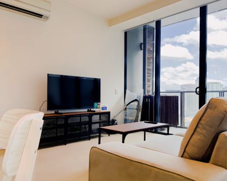 Second Bedroom - Photo 3