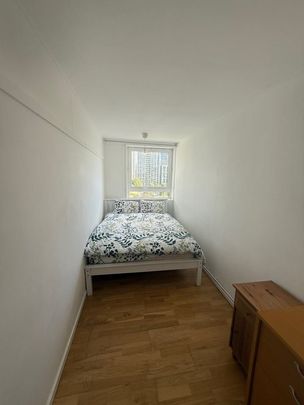 4 Bed Flat, Canary Wharf, E14 - Photo 1