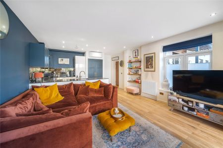 Retreat Apartments, 8 Furmage Street, London, SW18 flat to rent - Photo 2