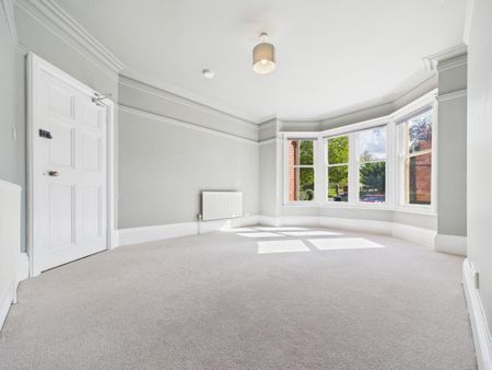 5 bedroom semi-detached house to rent - Photo 2