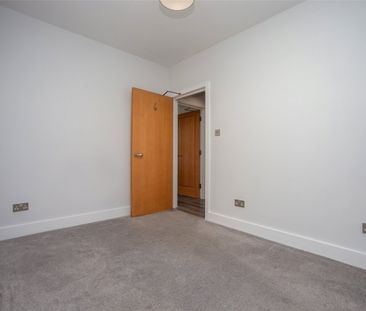 St. James Street, - Photo 1