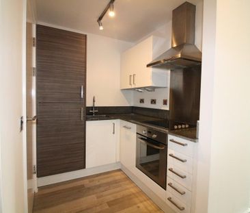 Studio to rent - Photo 1