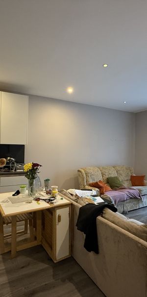 Quilters Way, Aylesbury, Stoke Mandeville - Photo 1