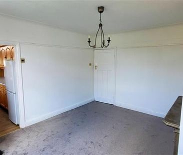 3 Bed Maisonette, Ashurst Drive, IG6 - Photo 5