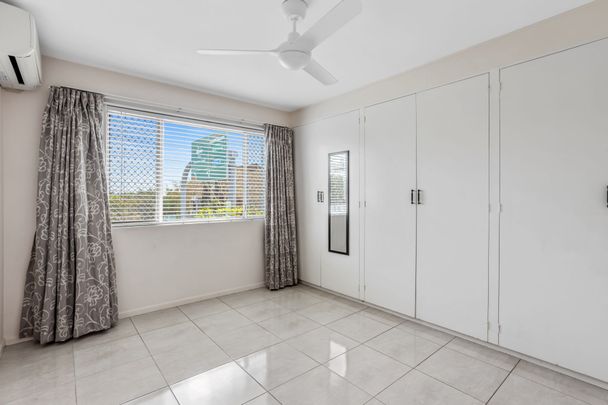 Convenient Living! 2-Bedroom Apartment In Gordon Park! - Photo 1