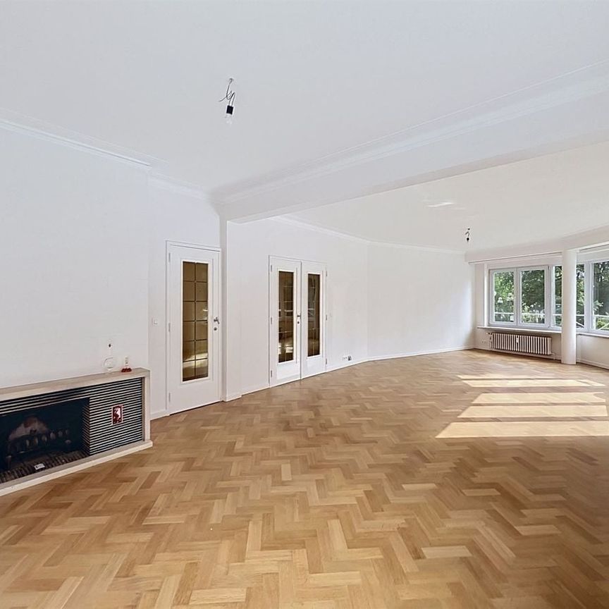 Appartement te huur in Sint-Lambrechts-Woluwe voor € 1.990 met 3 slaapkamers - Photo 1
