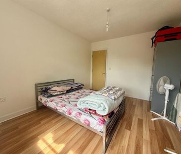 2 Bedroom Apartment To Let - Photo 6