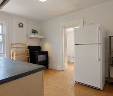 For Lease - 35 Lindsey Avenue, Toronto, Ontario - Photo 4