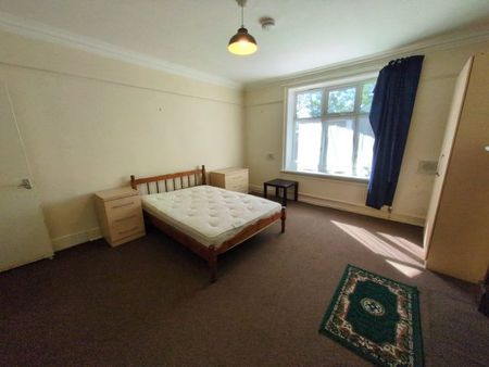 Flat A, 301 Upperthorpe - Photo 3
