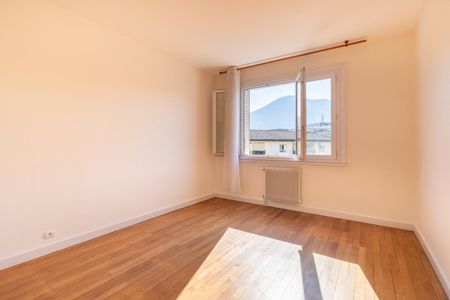 Location Appartement 3 pièces 62m² ANNECY 74000 - Photo 4