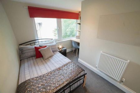 4 bedroom apartment to rent - Photo 5