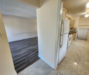 For Lease - 3334 Tallmast Crescent, Mississauga, Ontario - Photo 5