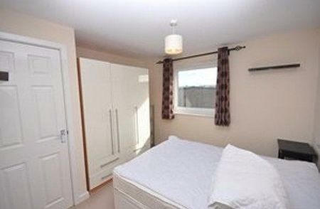 1 Bedroom Flat / Apartment - Anglesea Terrace, Southampton - Photo 5