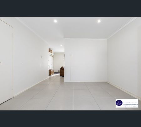 8 Kathleen St, Yokine, WA 6060 - Photo 2