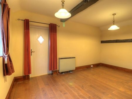 4 BED House To rent - Photo 5