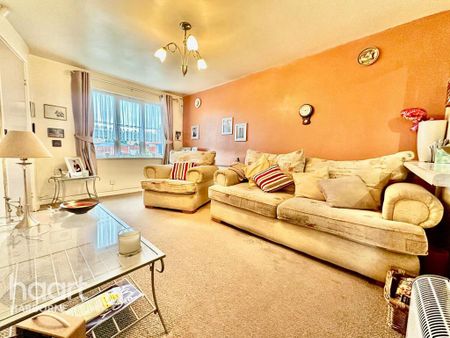 2 bedroom semi-detached house to rent - Photo 3