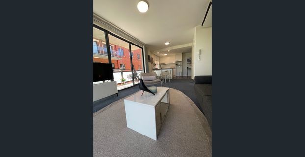 2 bed apartment in vibrant East End - Photo 1