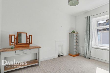 4 bedroom terraced house to rent - Photo 4