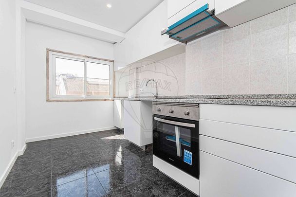 Apartamento T2 em Lisboa - Foto 1