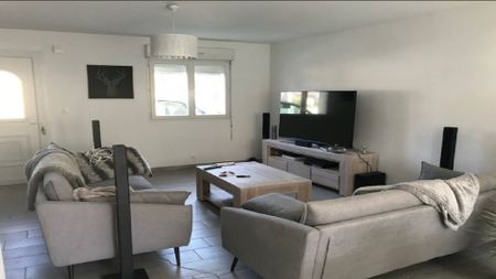 Location maison 5 pièces 94 m² à Évreux (27000) - Photo 5