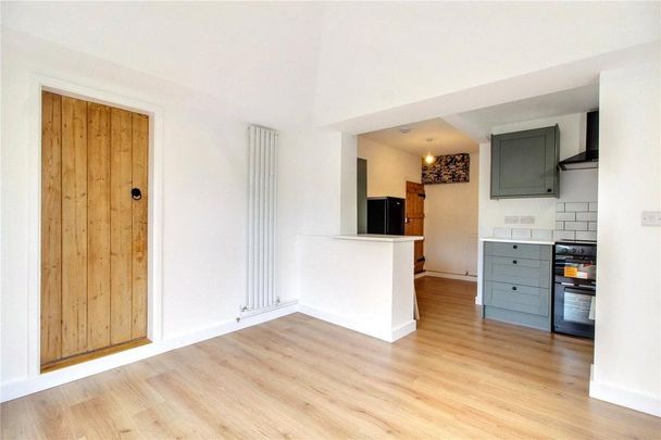 2 bedroom bungalow to rent - Photo 1