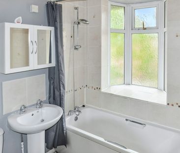 Semi-detached house to rent on - Photo 3