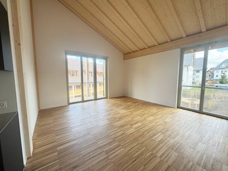 Moderne 3.5-Zimmer-Wohnung mit Waschturm und Liftzugang - Foto 3