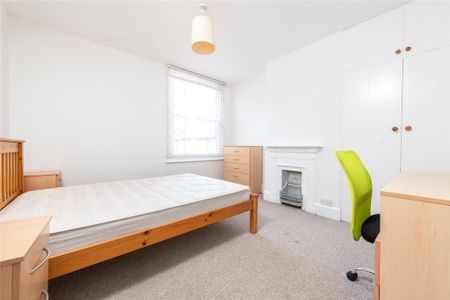 4 bedroom terraced house to rent - Photo 3