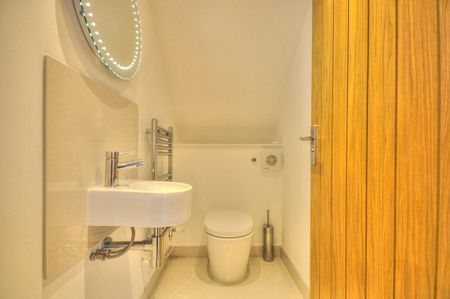 2 bedroom barn conversion to rent - Photo 2