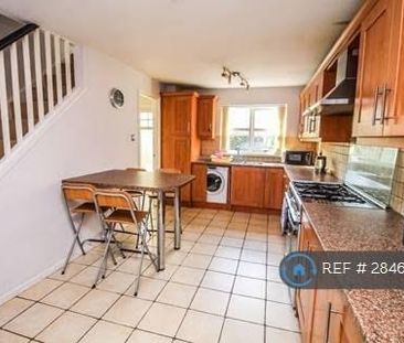 3 bedroom end of terrace house to rent - Photo 5