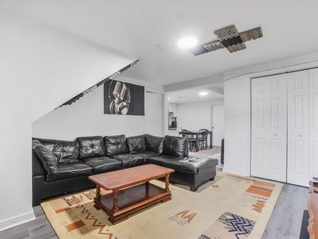 775C 7e Avenue - Photo 2