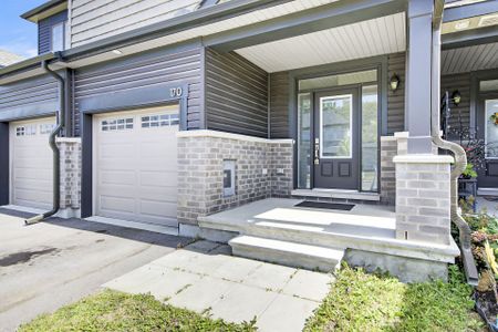 For Lease - 170 Wabikon Crescent, Blossom Park - Airport and Area, Ontario - Photo 2