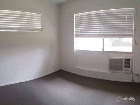3 Bedroom Home Close to Hospital - Photo 3