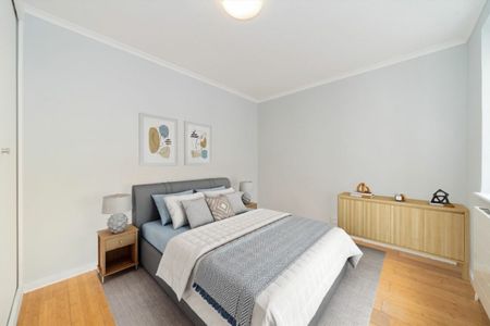 Uxbridge Street, W8, London - Photo 5