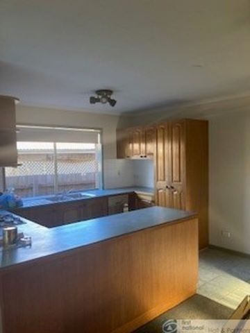 26 Euroa Avenue, Berwick - Photo 4