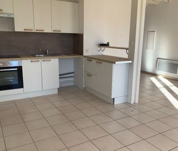 Location Appartement 4 pièces 64m² - Photo 1